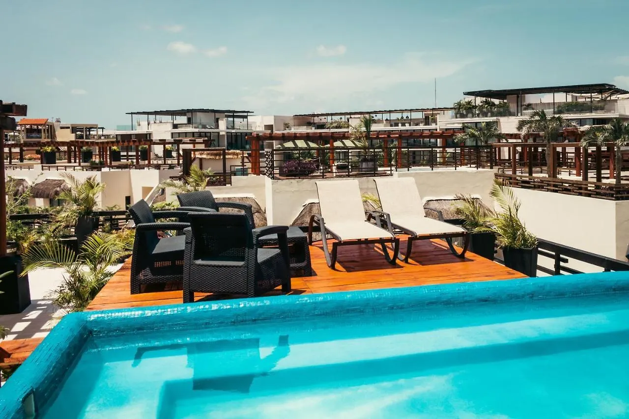 アパート Aldea Thai Beachfront Condos プレヤデルカーメン メキシコ