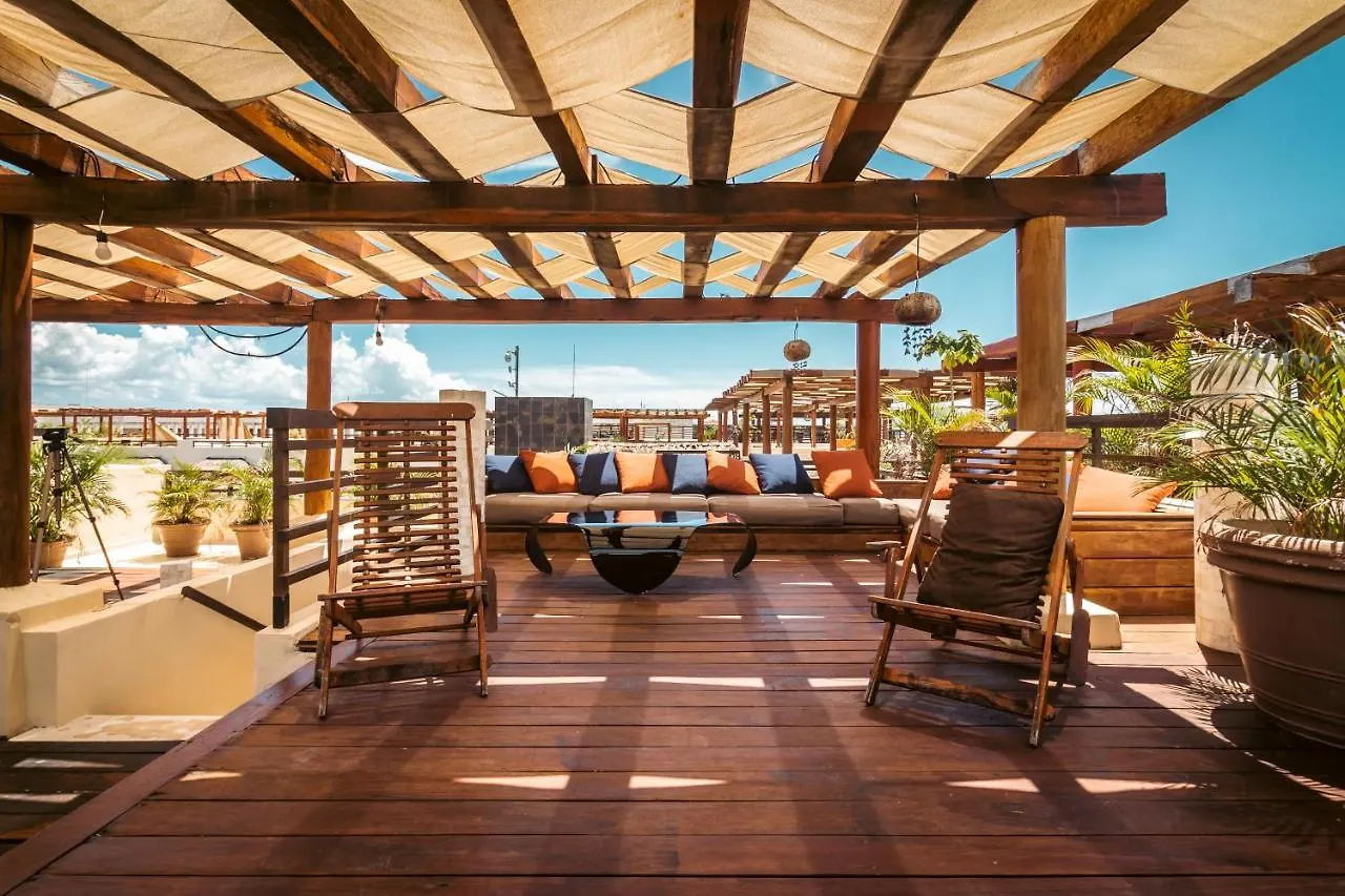 アパート Aldea Thai Beachfront Condos プレヤデルカーメン