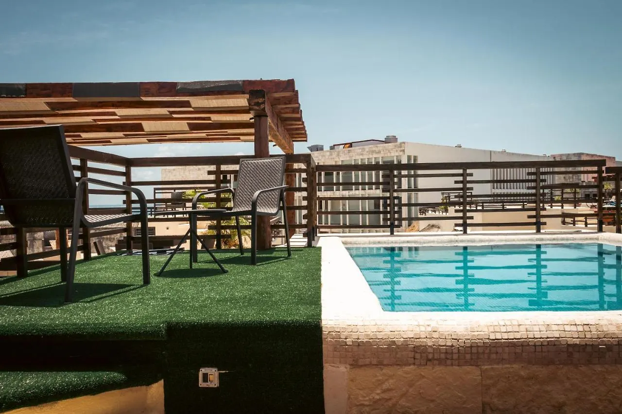 アパート Aldea Thai Beachfront Condos プレヤデルカーメン メキシコ