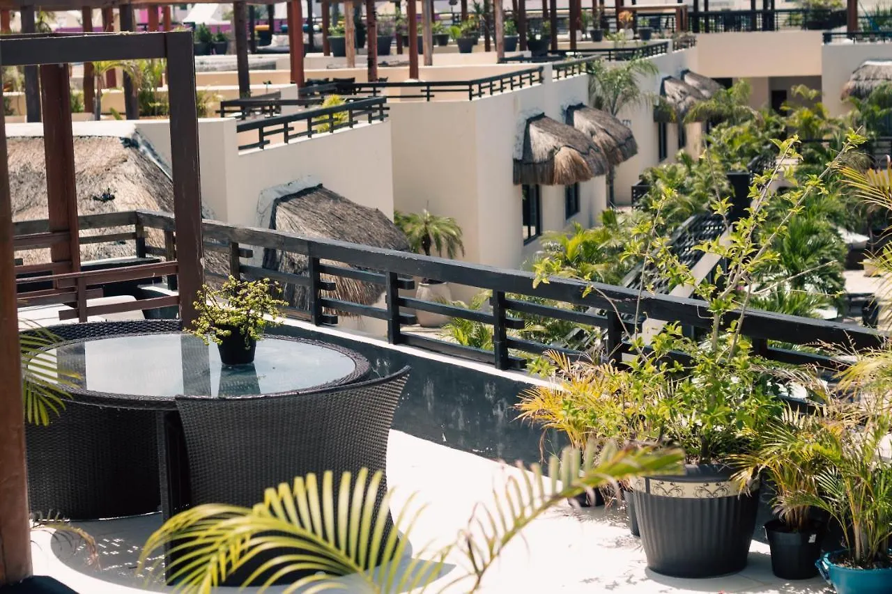 Apartamento Aldea Thai Beachfront Condos Playa del Carmen México