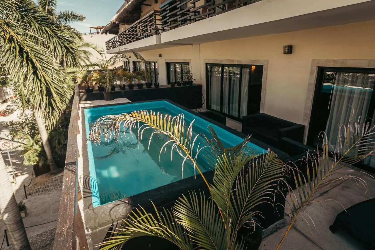 Aldea Thai Beachfront Condos Playa del Carmen 0*,  México
